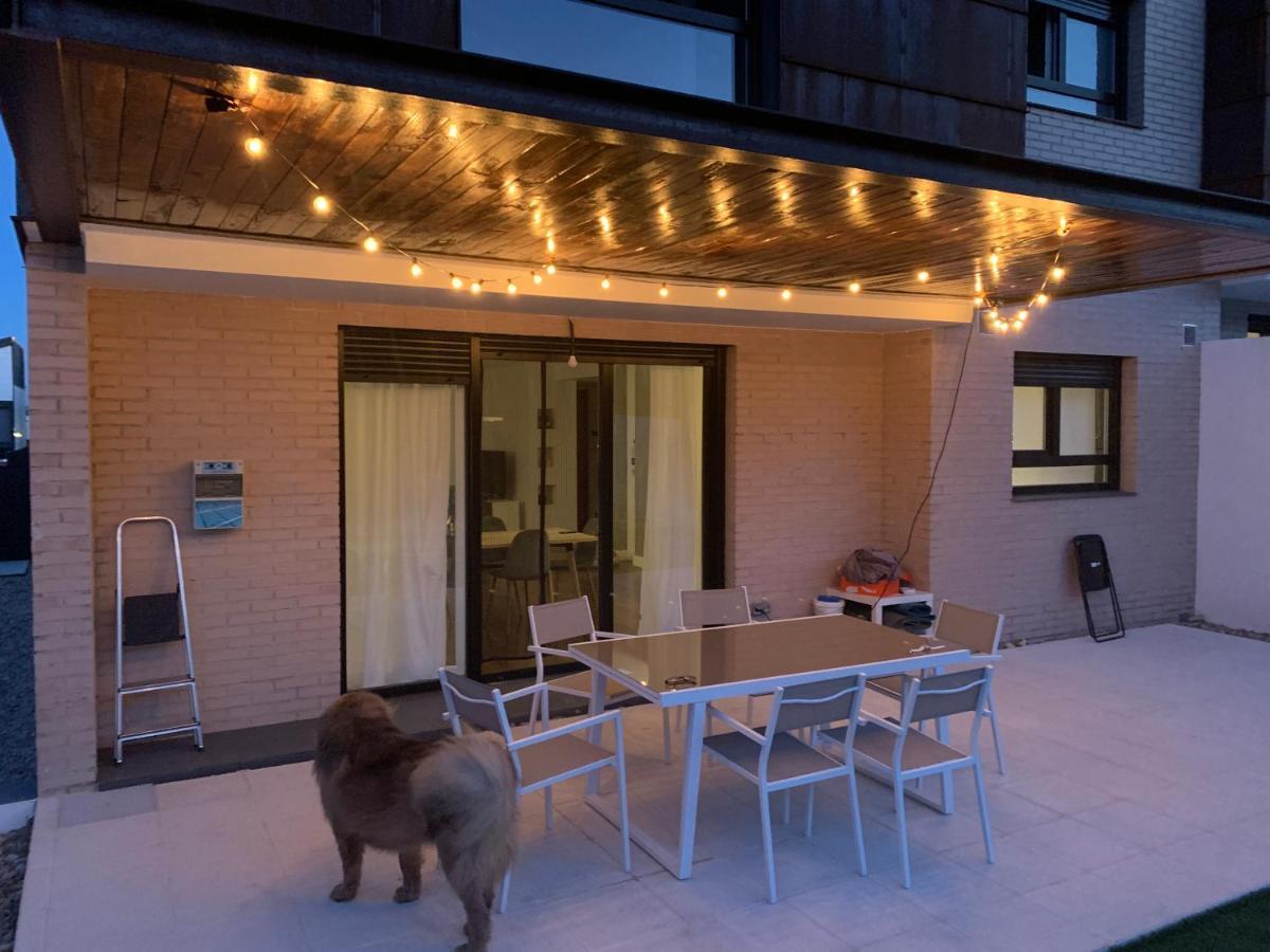 Chalet Con Piscina Privada A 25 Min De Madrid Arroyomolinos Exterior photo